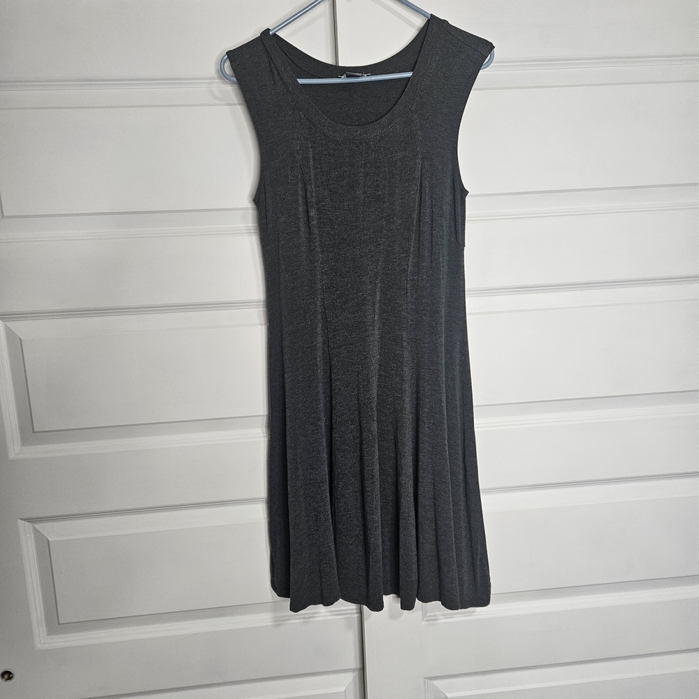 Chelsea & Theodore Charcoal Gray Sleeveless Fit & Flare Dress - Medium